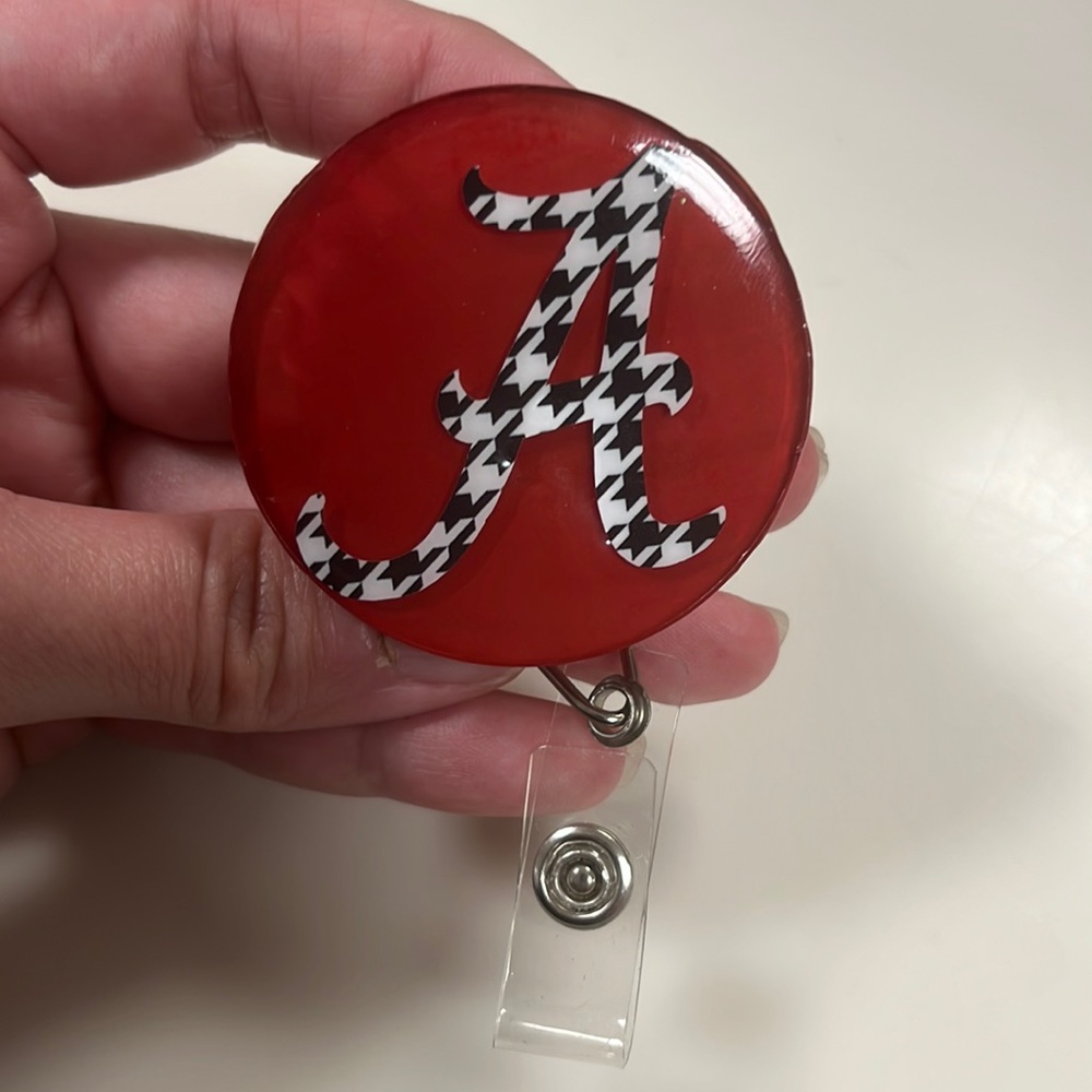 Painted Houndstooth badge reel